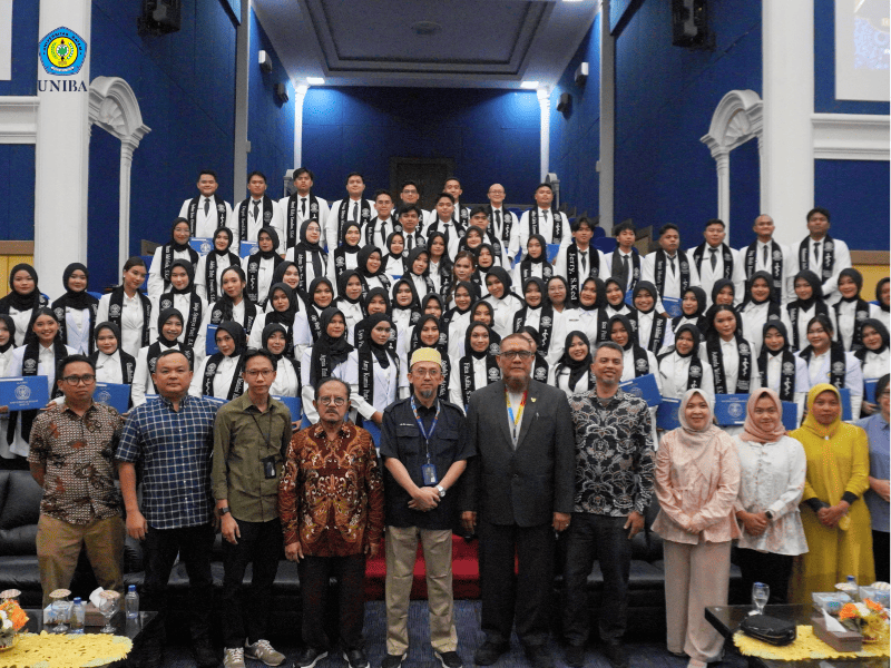 universitas-batam-gelar-yudisium-dan-ikrar-janji-dokter-muda